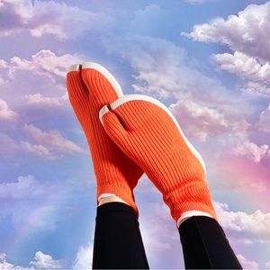 RARE Orange ILYSM Tabi Knit Sneakers and Socks - size W11 M9.5